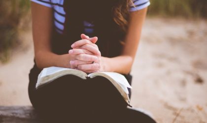 10 powodów, dla których warto czytać 4 rozdziały Biblii dziennie